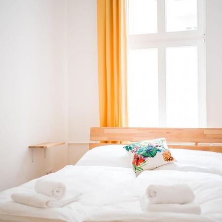 Spacious 3Br Plus Ac Self Check-In Street Parking Berlino Esterno foto